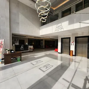 تحقق من التوفر